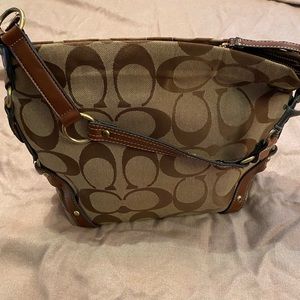 Classic Coach Purse signature style EUC